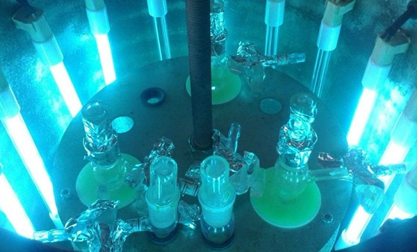 光固化涂料在光照射下發生的化學反應基本定律。